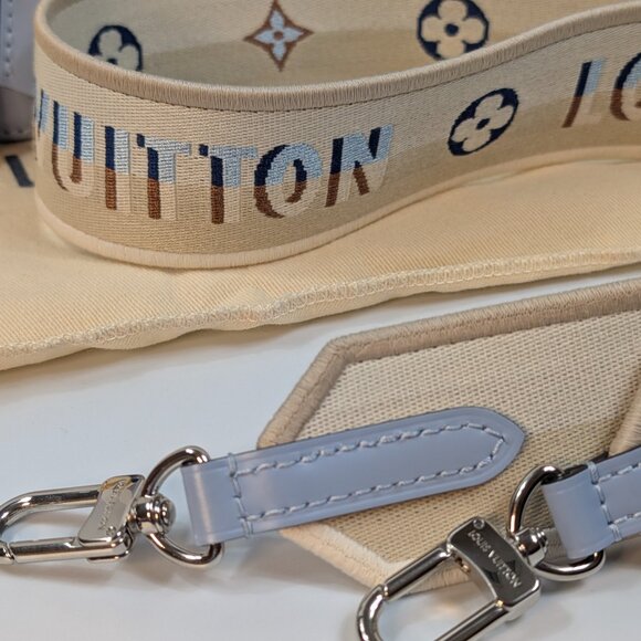 Louis Vuitton Alma BB Handbag in Blue Epi Leather with LV Strap - Picture 13 of 16